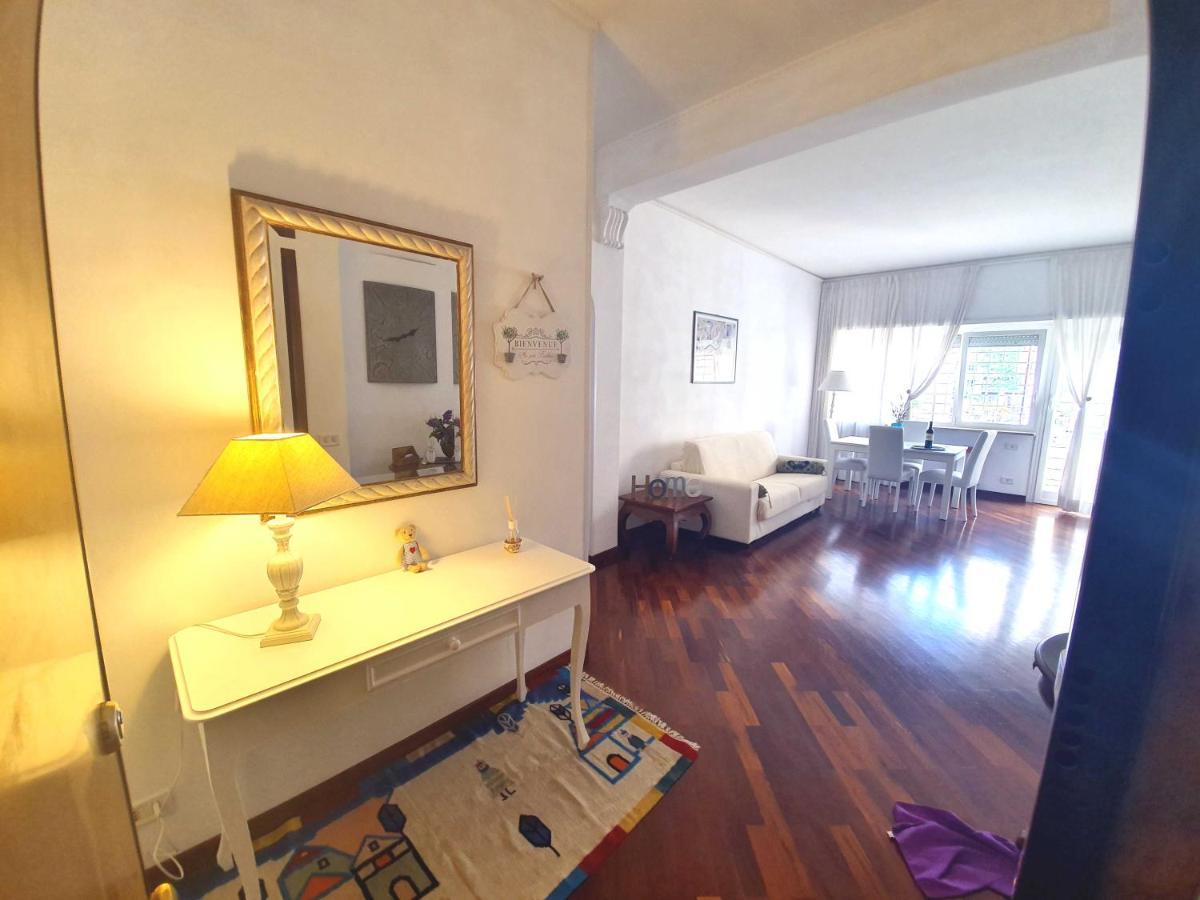Appartamento Luminoso Villa Pamphili โรม ภายนอก รูปภาพ