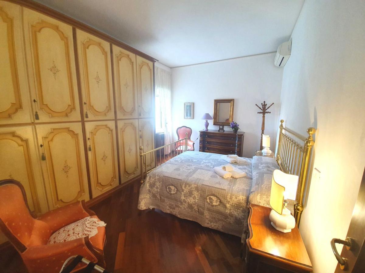 Appartamento Luminoso Villa Pamphili โรม ภายนอก รูปภาพ
