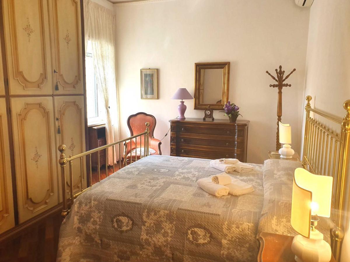 Appartamento Luminoso Villa Pamphili โรม ภายนอก รูปภาพ