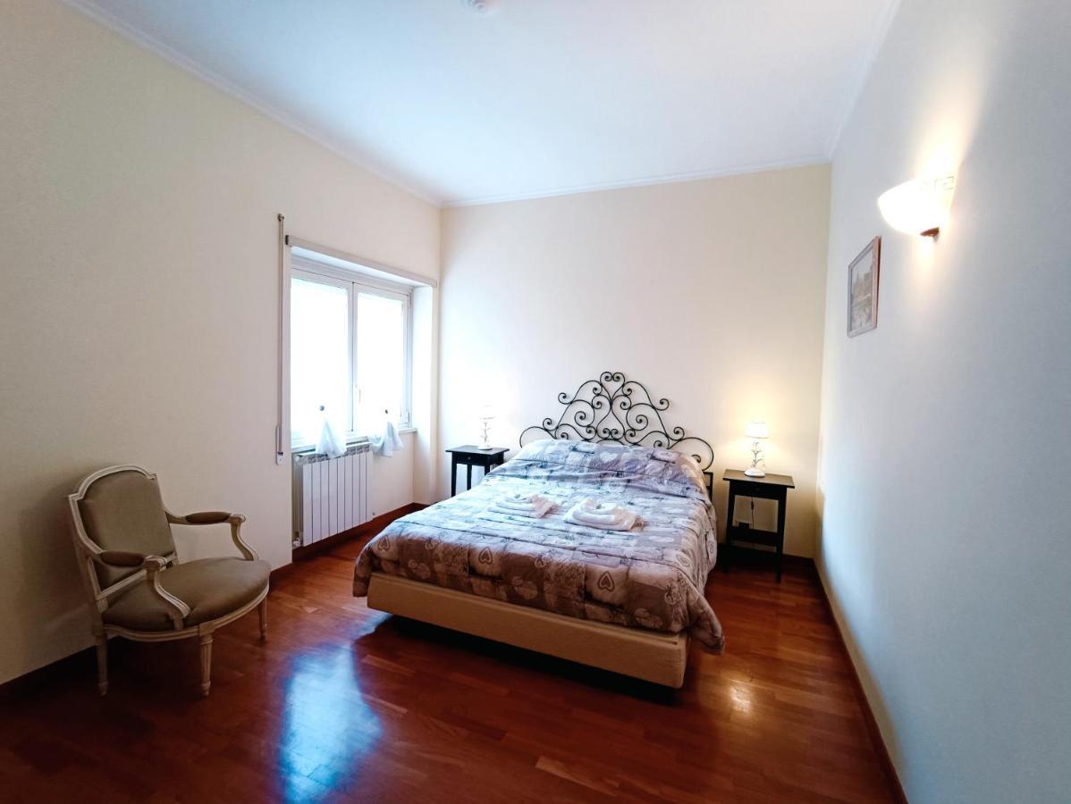 Appartamento Luminoso Villa Pamphili โรม ภายนอก รูปภาพ
